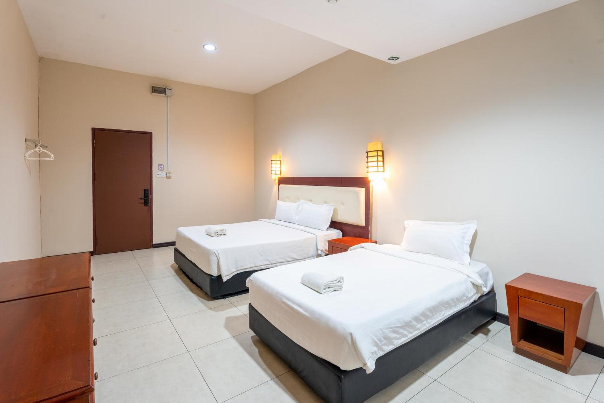 Pertama Lodge Tawau Room photo