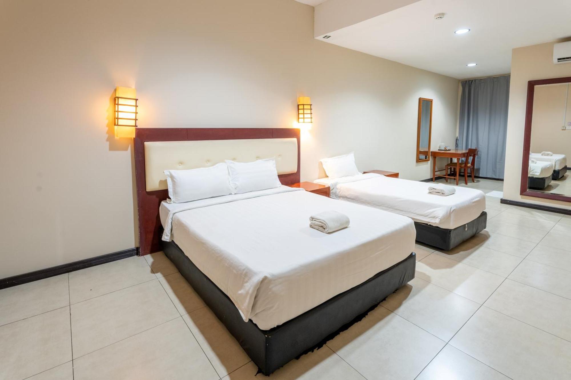 Pertama Lodge Tawau Room photo